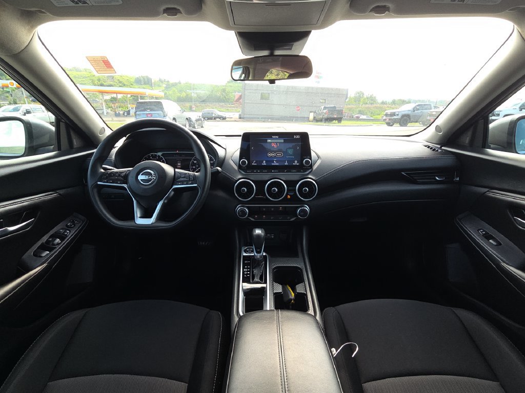 Used 2024 Nissan Sentra SV FWD image 29