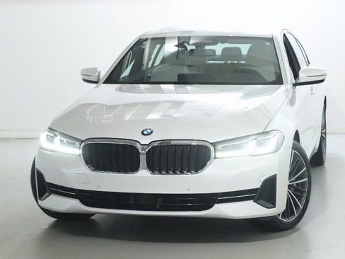 Certified 2023 BMW 540i xDrive w/ Premium Package image 3
