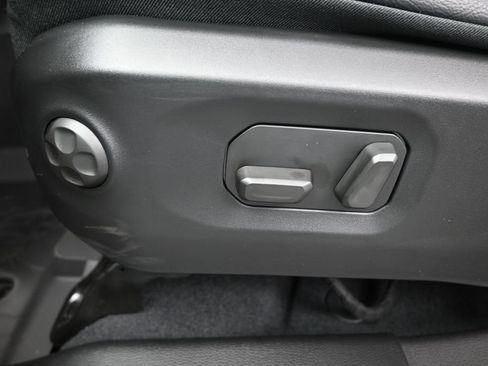 New 2026 Jeep Gladiator Sport AWD/4WD image 33