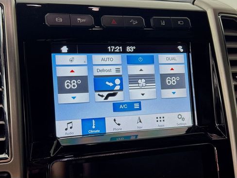 Used 2017 Ford F250 Platinum w/ Platinum Ultimate Package image 16