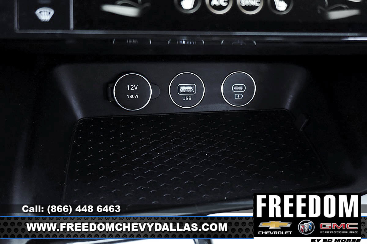 Used 2025 Genesis G70 2.5T RWD image 20
