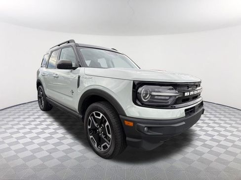 Used 2022 Ford Bronco Sport Outer Banks w/ Tech Package image 3