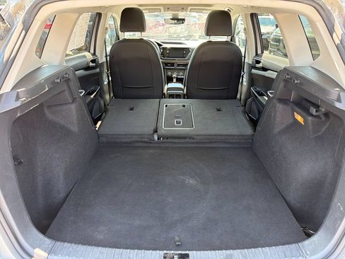 Used 2023 Volkswagen Taos SEL AWD/4WD image 28