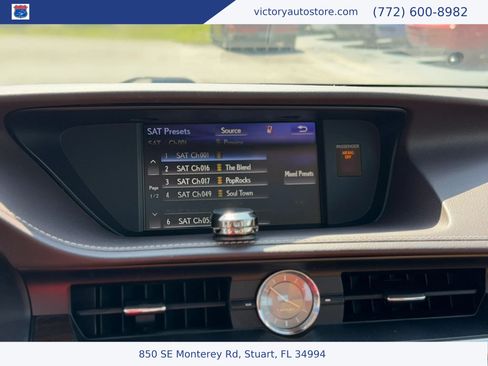 Used 2018 Lexus ES 350 w/ Luxury Package w/Wood Trim FWD image 27