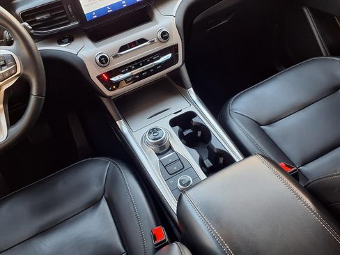 Used 2023 Ford Explorer XLT w/ Equipment Group 202A image 11