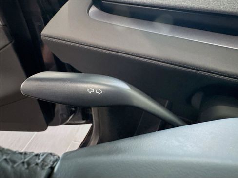 Used 2026 Tesla Model Y 2WD image 5