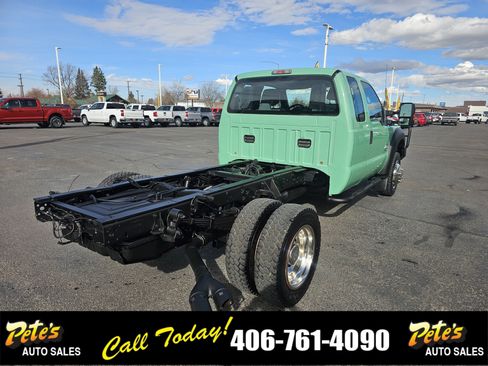 Used 2013 Ford F550 4x4 SuperCab Super Duty w/ Payload Upgrade Pkg image 4