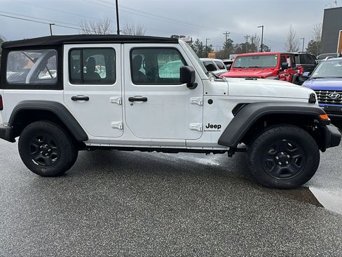 Used 2024 Jeep Wrangler Sport image 7