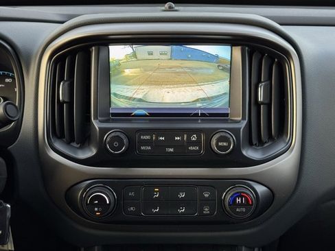 Used 2018 Chevrolet Colorado Z71 image 4