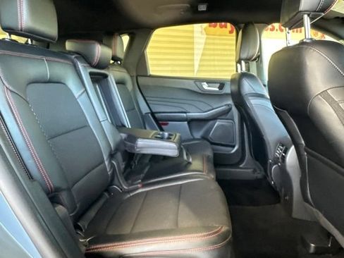 Used 2025 Ford Escape ST-Line Select AWD/4WD image 27