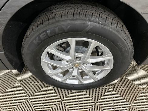 Used 2023 Chevrolet Equinox LT w/ Driver Convenience Package image 10