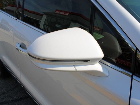 Used 2019 Lincoln MKC Reserve image 42