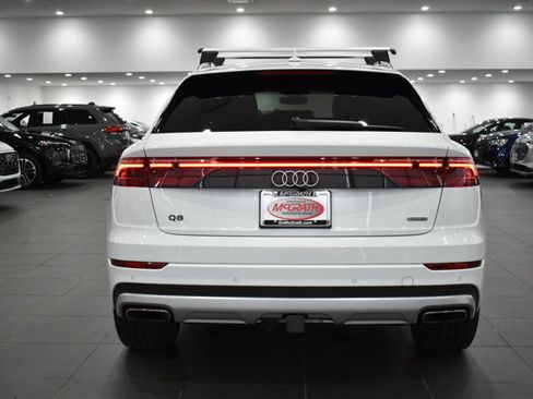 Used 2025 Audi Q8 Premium AWD/4WD image 10