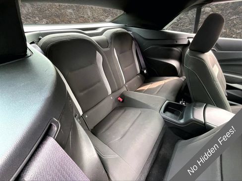Used 2020 Chevrolet Camaro LT RWD image 22