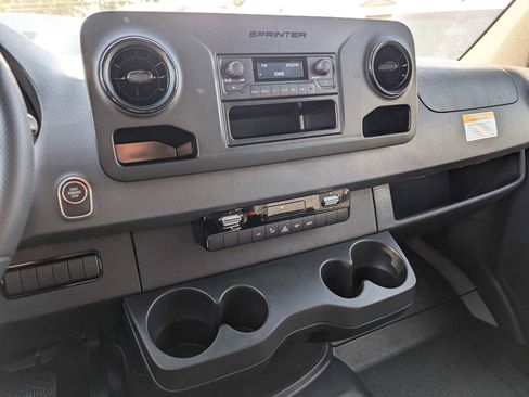 New 2025 Mercedes-Benz Sprinter 2500 image 28