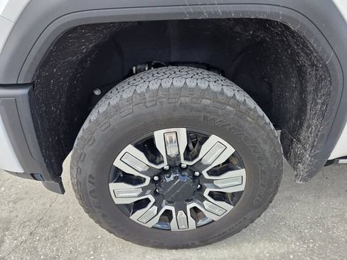 Used 2024 GMC Sierra 2500 Denali w/ Denali Reserve Package AWD/4WD image 7