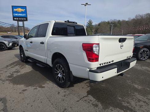 Used 2023 Nissan Titan SV w/ Accessory Utility Package image 6