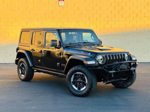Used 2019 Jeep Wrangler Unlimited Rubicon image 2