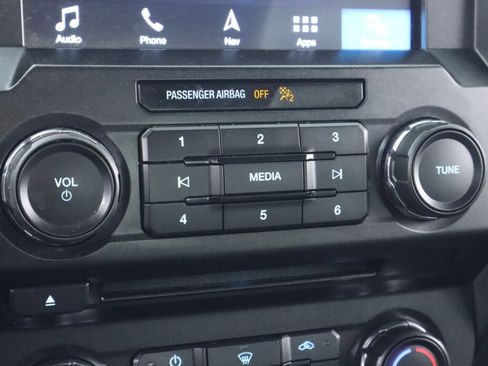 Used 2018 Ford F150 XLT w/ Equipment Group 302A Luxury image 23