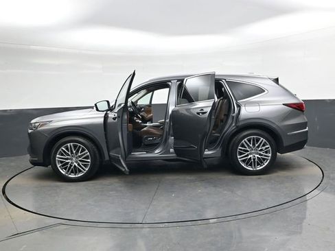 Used 2023 Acura MDX SH-AWD w/ Advance Package image 42