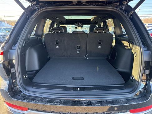 New 2026 Jeep Grand Cherokee Limited image 25