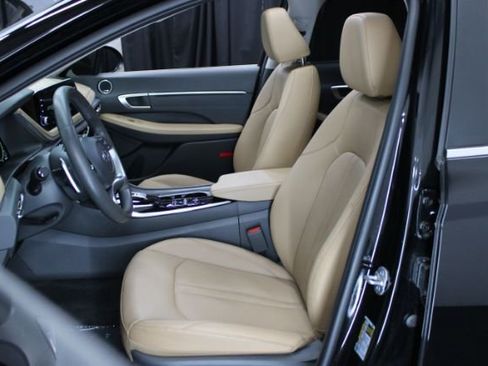 Used 2023 Hyundai Sonata Limited w/ Cargo Package image 13