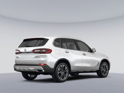 Used 2023 BMW X5 xDrive40i w/ Premium Package image 3