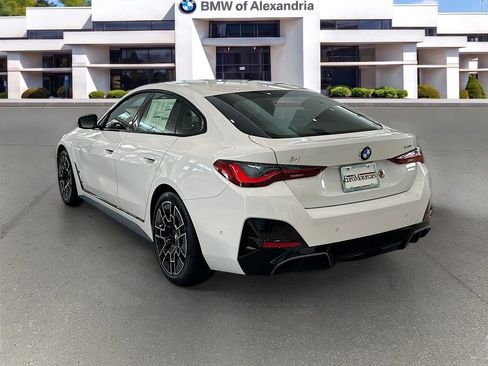 Used 2026 BMW i4 xDrive40i w/ M Sport Package AWD/4WD image 5