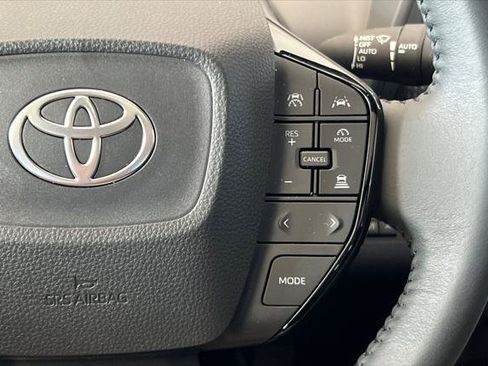 Certified 2025 Toyota bZ4X FWD image 26