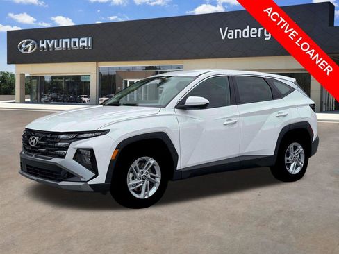 New 2026 Hyundai Tucson SE image 2