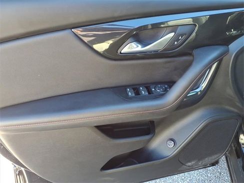 Used 2022 Chevrolet Blazer RS image 11
