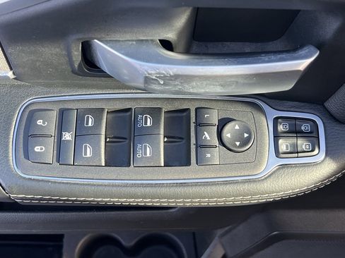 Used 2024 RAM 2500 Big Horn w/ Night Edition image 14