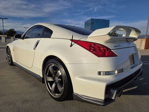 Used 2008 Nissan 350Z NISMO image 10
