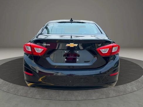 Used 2019 Chevrolet Cruze LT w/ LT True North Edition FWD image 6