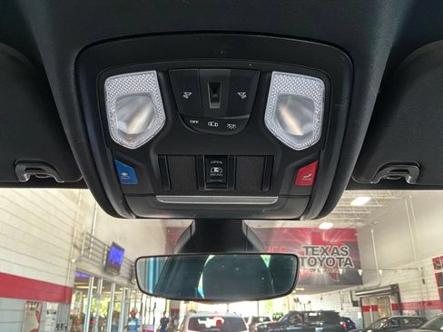 Used 2024 RAM 1500 Lone Star AWD/4WD image 19