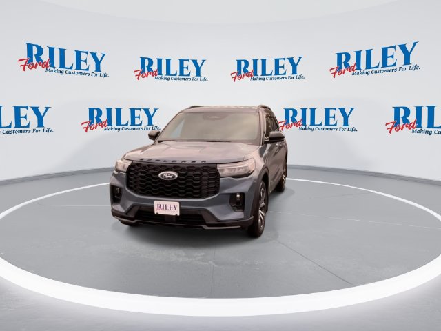 Certified 2025 Ford Explorer ST-Line AWD/4WD image 6