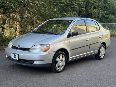 Used 2001 Toyota Echo Sedan FWD image 1