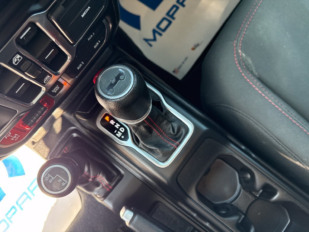 Used 2019 Jeep Wrangler Unlimited Rubicon AWD/4WD image 22