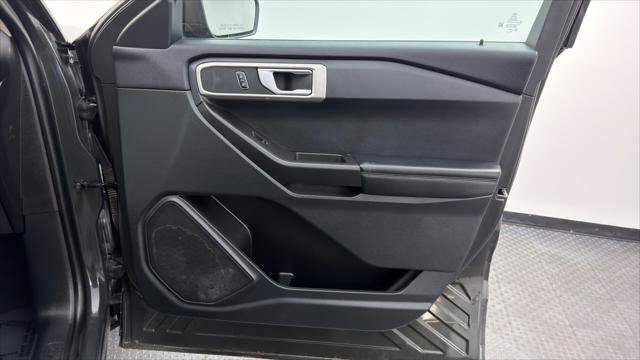 Used 2023 Ford Explorer 4WD w/ Class IV Trailer Tow Package image 23