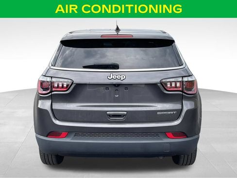 Used 2022 Jeep Compass Sport FWD image 10