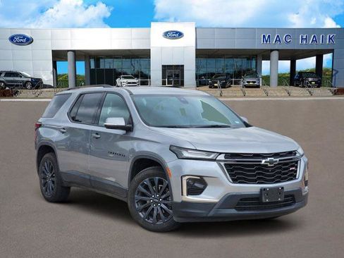 Used 2023 Chevrolet Traverse RS w/ LPO, Floor Liner Package AWD/4WD image 1