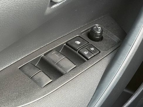 Certified 2026 Toyota Corolla SE w/ SE Package FWD image 32