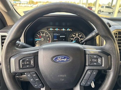 Used 2019 Ford F150 XLT w/ Trailer Tow Package image 25