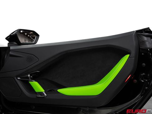 Used 2026 Lamborghini Temerario AWD/4WD image 25