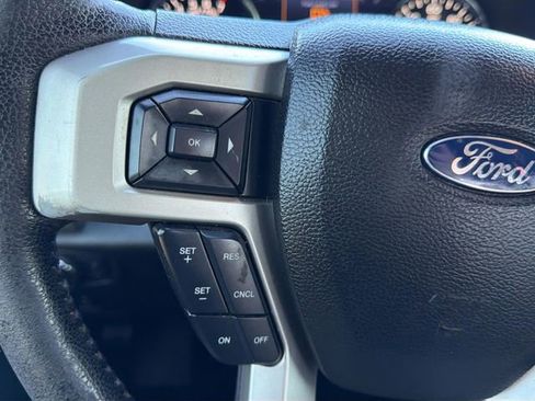 Used 2016 Ford F150 Lariat image 23