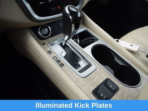 Used 2024 Nissan Murano SL AWD/4WD image 12