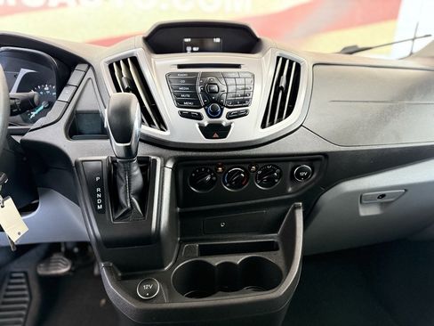 Used 2019 Ford Transit 350 XLT image 23