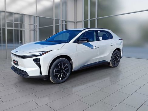 New 2026 Toyota bZ XLE image 3