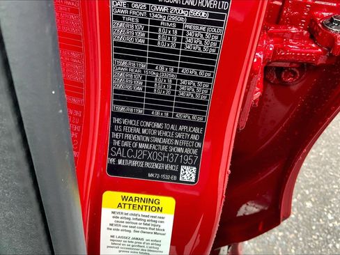 New 2025 Land Rover Discovery Sport S image 18