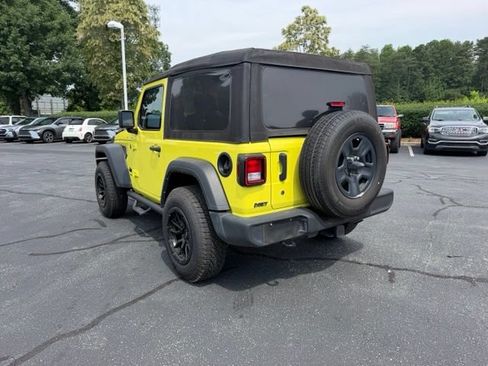 Used 2022 Jeep Wrangler Sport AWD/4WD image 5